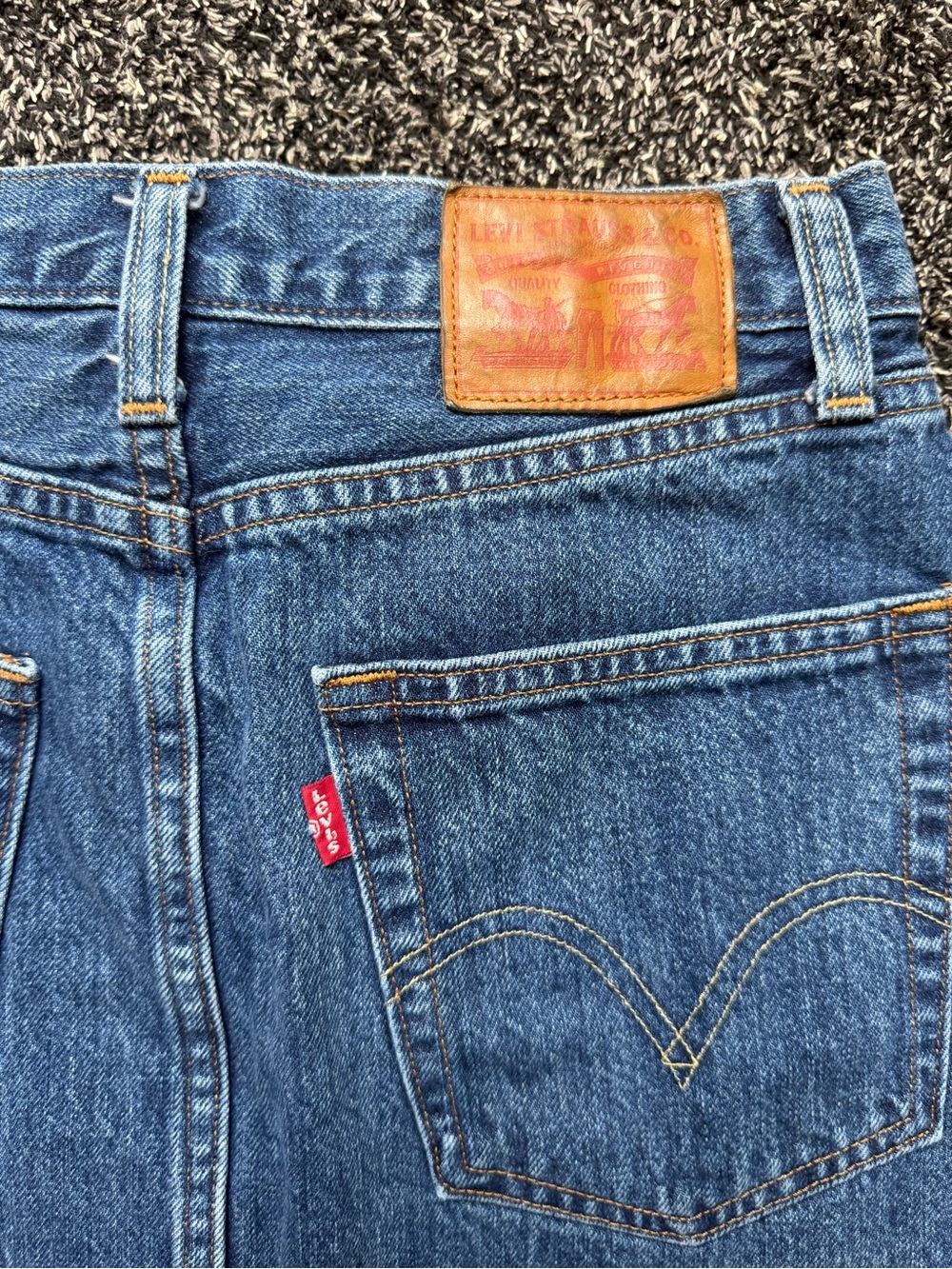 Levi's Classic Denim Mini Skirt in Medium Blue - Picture 4 of 4